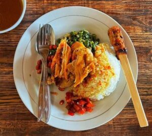 Nasi Campur Bali Kedewatan Bu Mangku