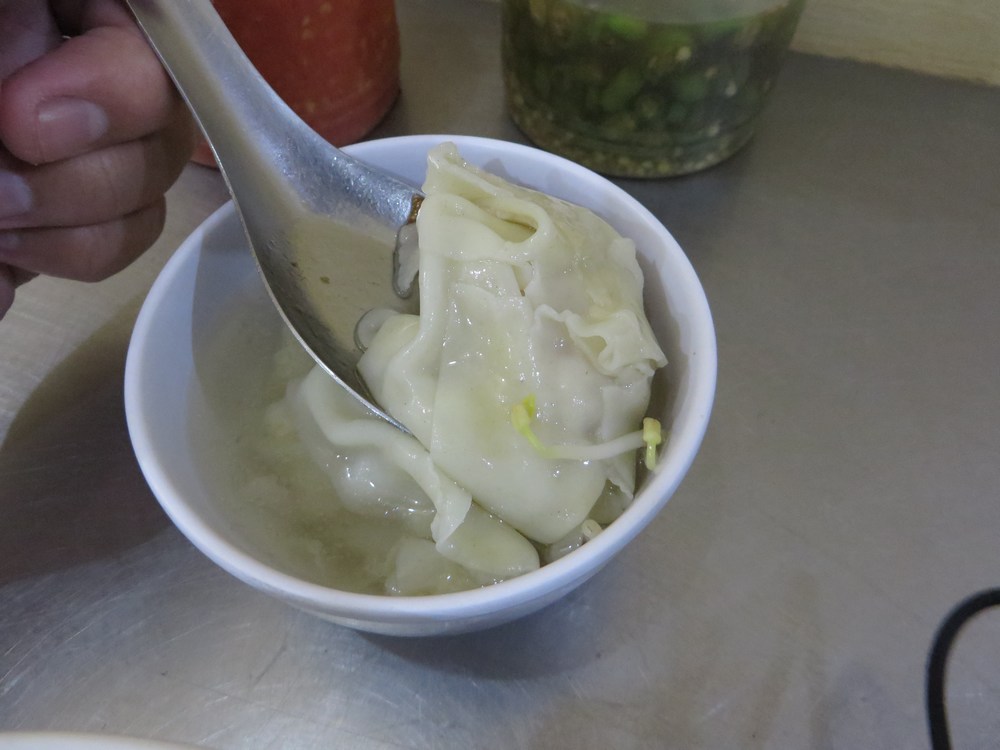 Pangsit Basah di bakpao medan denpasar