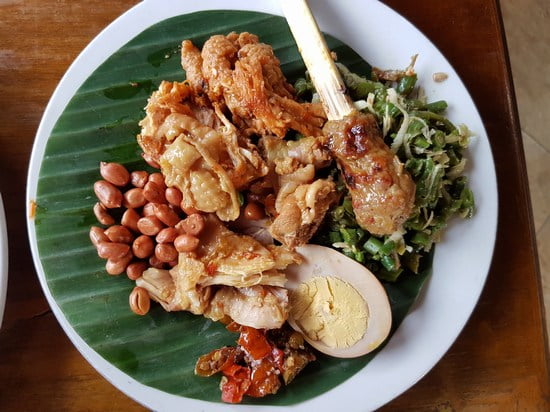 Nasi campur Bali Ayam Ibu Mangku Ubud